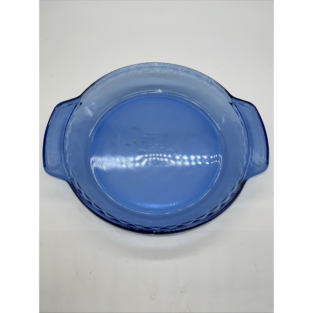 9"  Deep-Dish Cobalt  Blue Anchor Hocking Ovenware Fluted Pie Plate  w/ Handles
